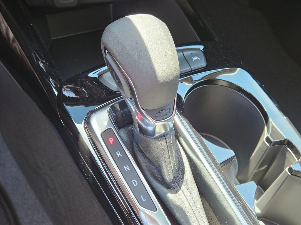 new 2025 Chevrolet Trax car, priced at $26,980