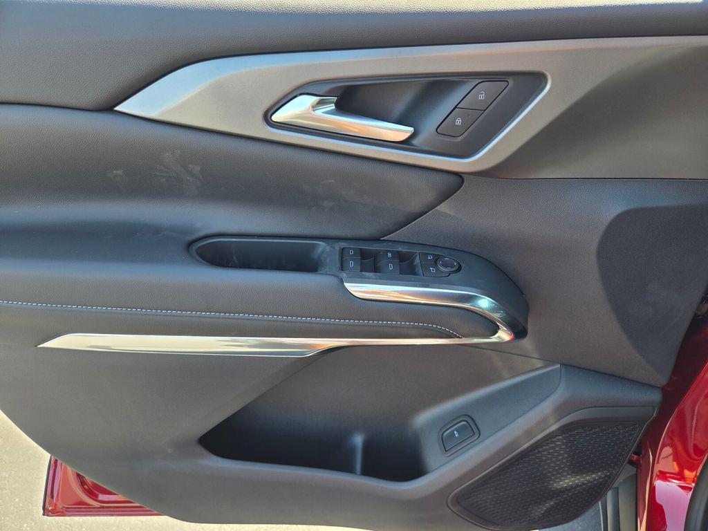 new 2026 Chevrolet Traverse car, priced at $44,840