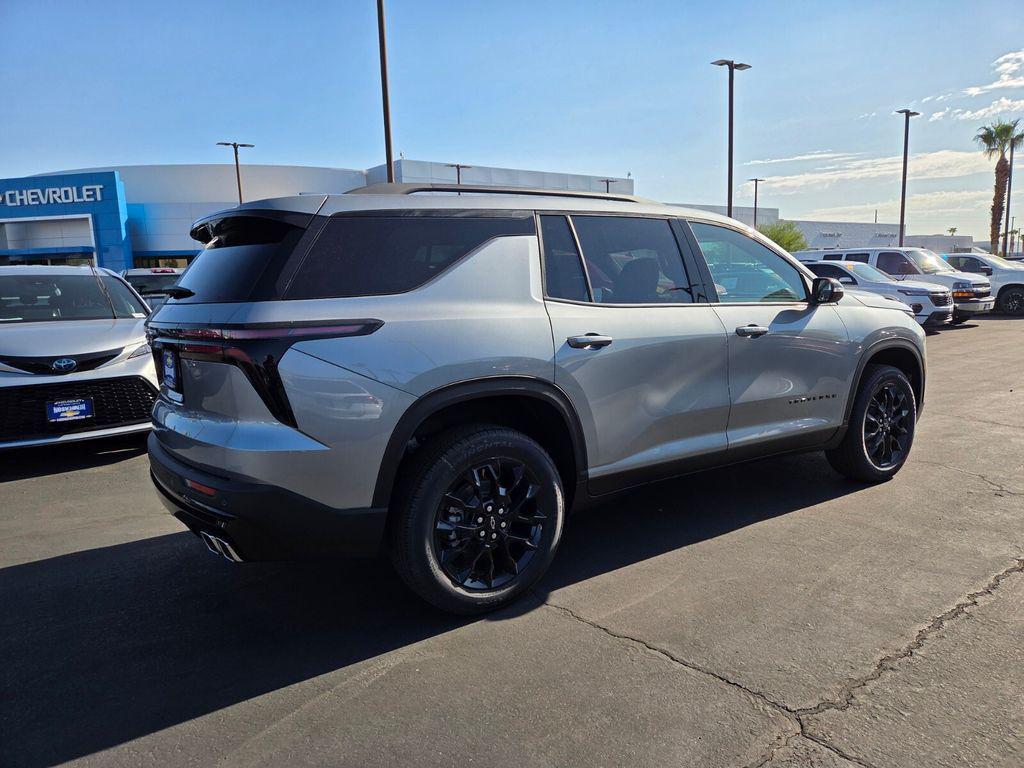 new 2026 Chevrolet Traverse car, priced at $45,405