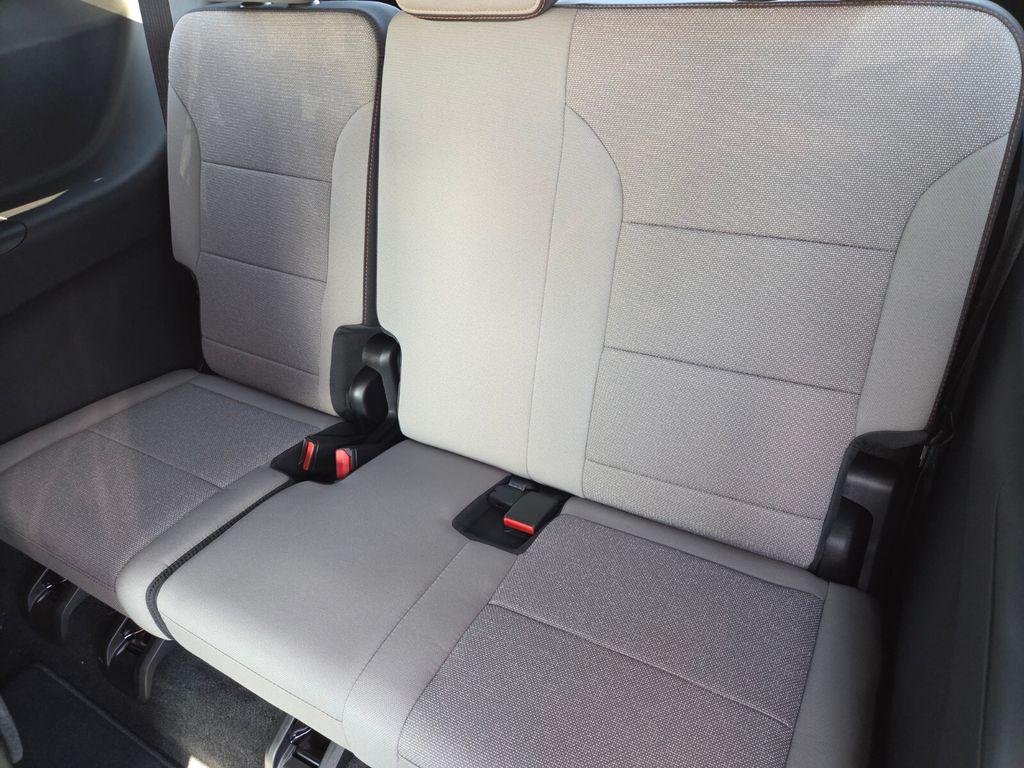 new 2026 Chevrolet Traverse car, priced at $45,405