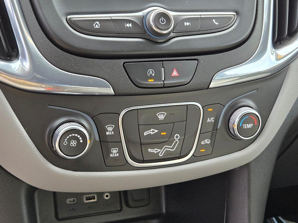 used 2022 Chevrolet Equinox car, priced at $19,467