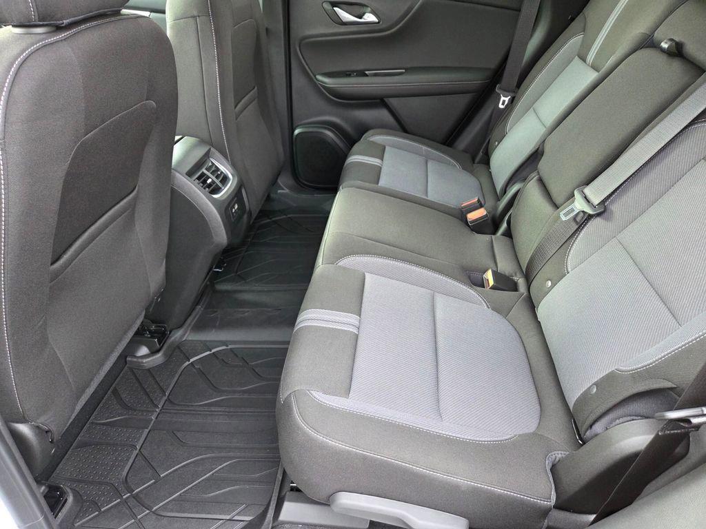 new 2025 Chevrolet Blazer car, priced at $35,270