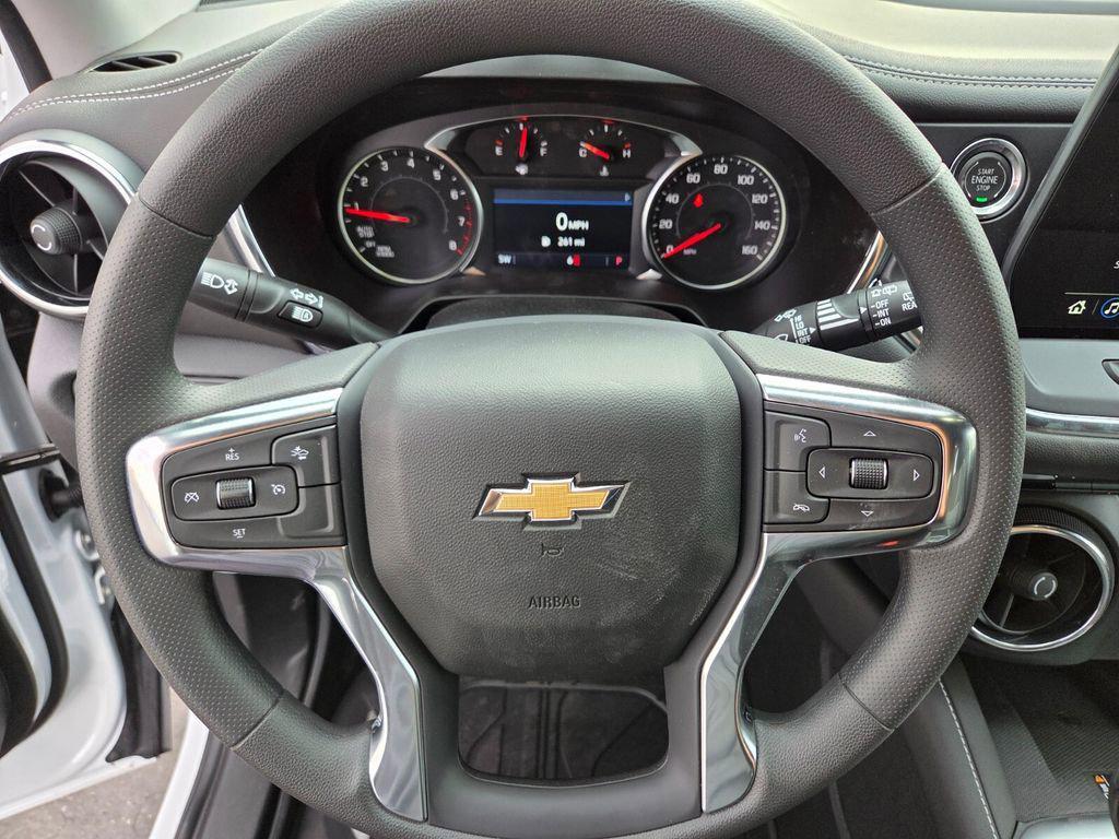 new 2025 Chevrolet Blazer car, priced at $35,270