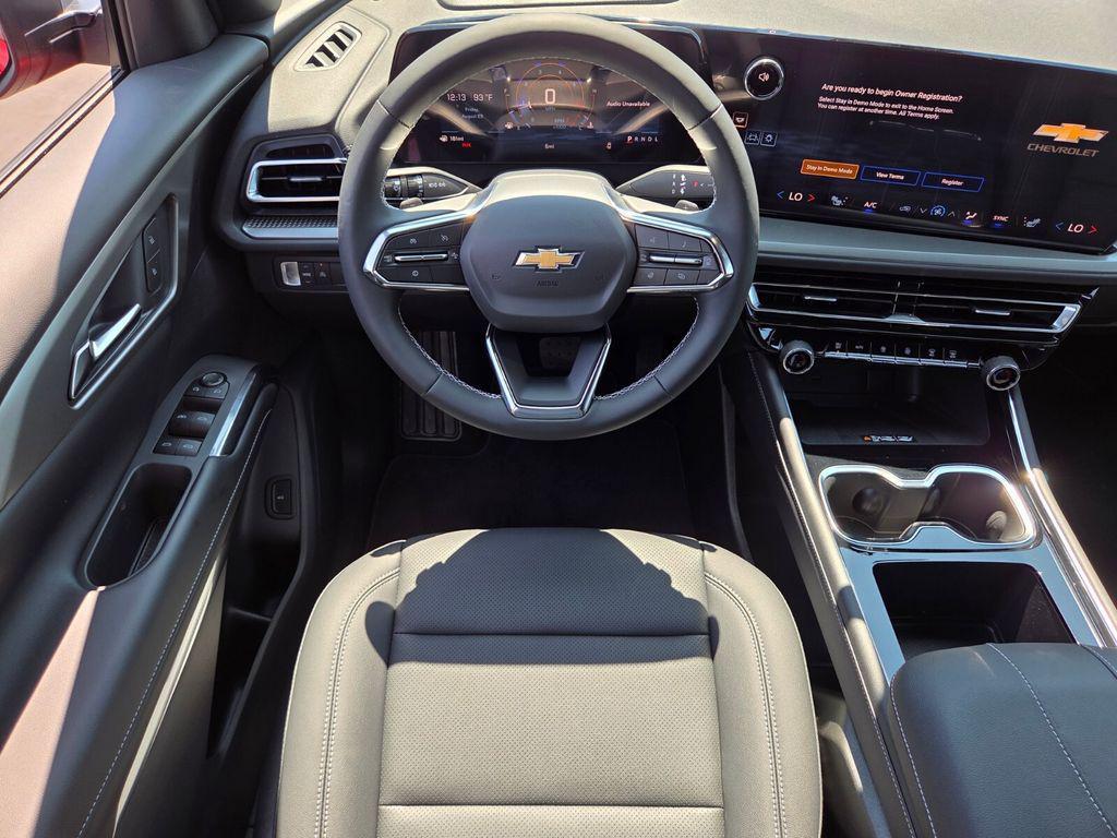 new 2026 Chevrolet Traverse car, priced at $47,115
