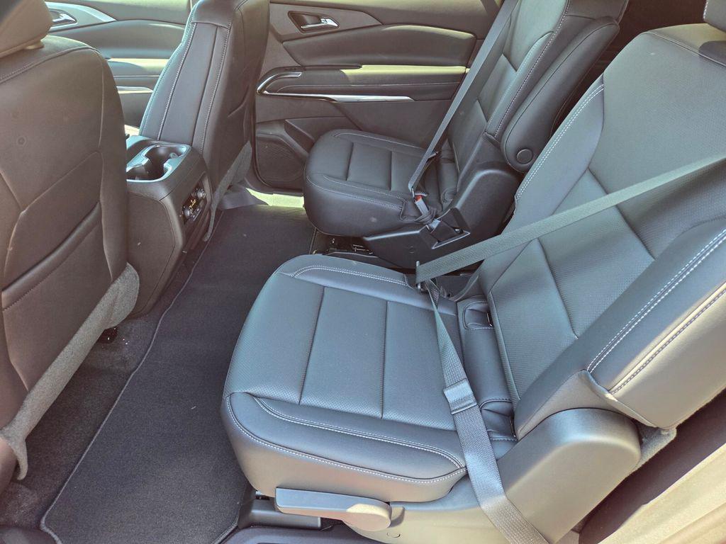new 2026 Chevrolet Traverse car, priced at $47,115