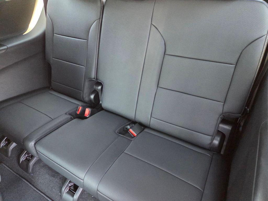 new 2026 Chevrolet Traverse car, priced at $47,115