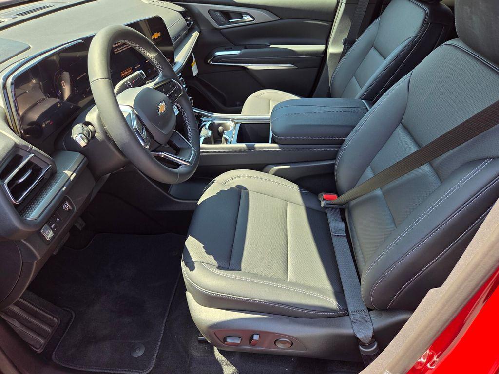 new 2026 Chevrolet Traverse car, priced at $47,115