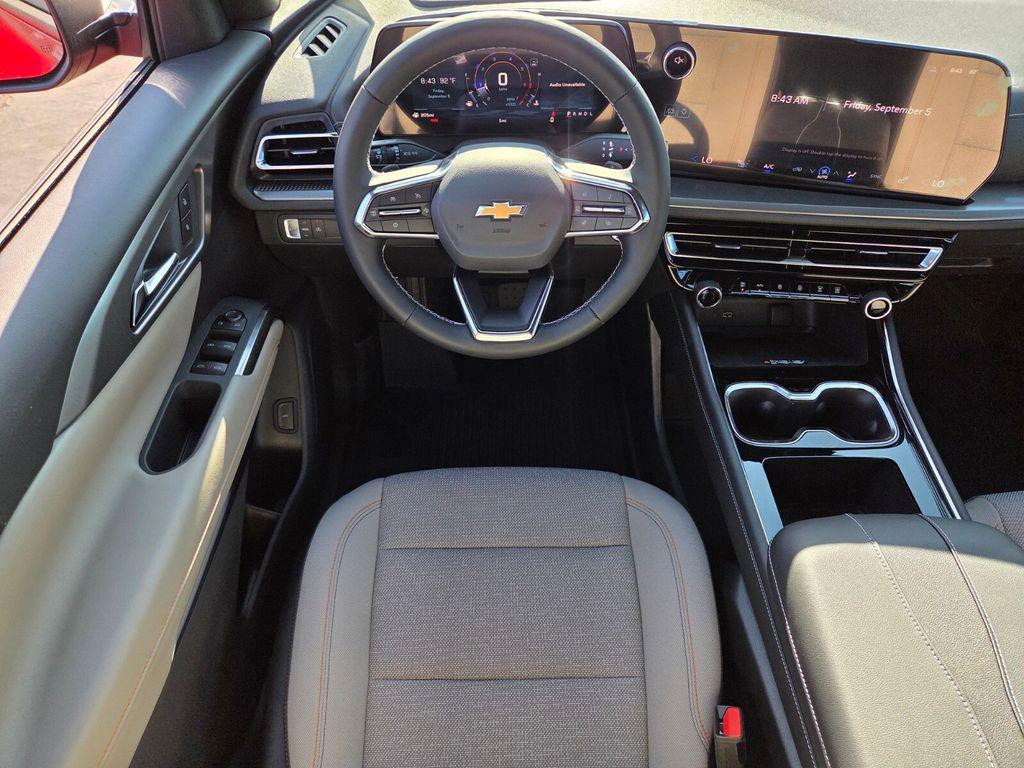 new 2026 Chevrolet Traverse car, priced at $47,340