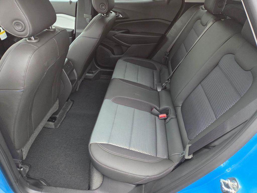 new 2025 Chevrolet Trax car, priced at $26,170