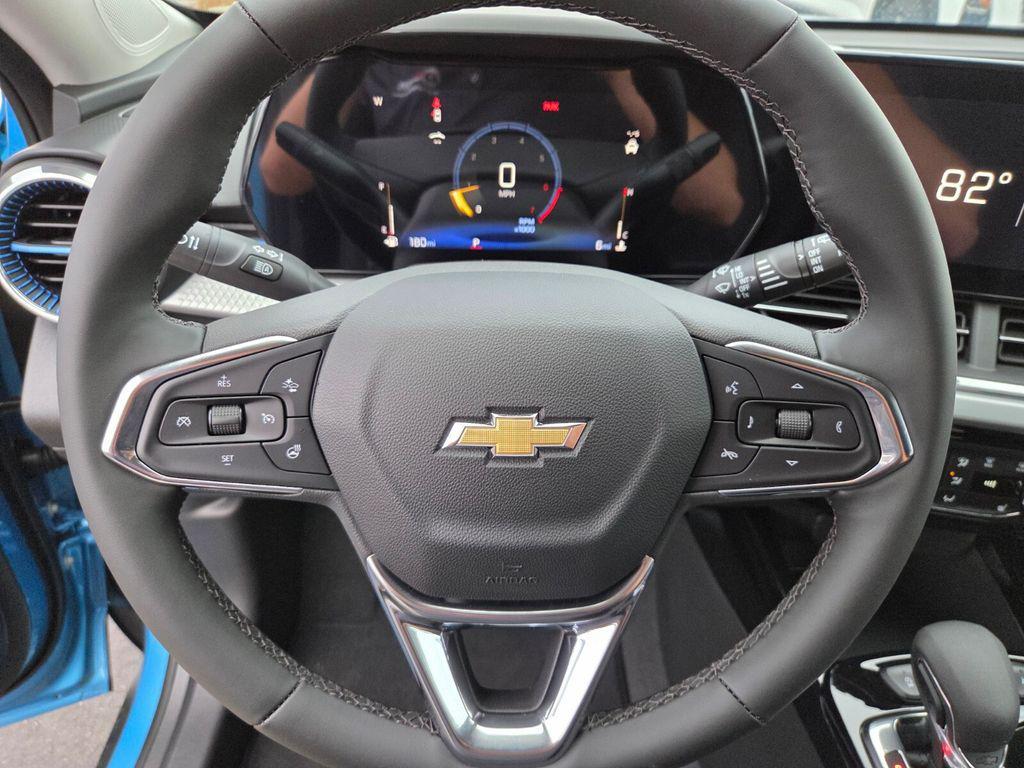 new 2025 Chevrolet Trax car, priced at $26,170