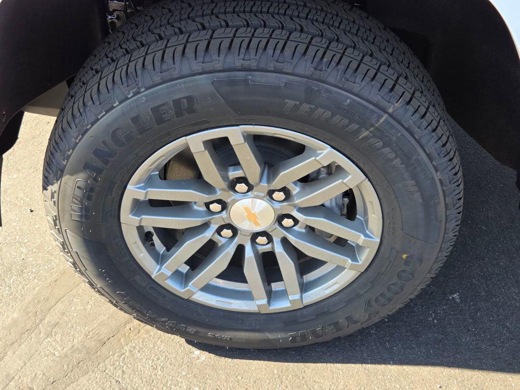 new 2025 Chevrolet Colorado car, priced at $43,855