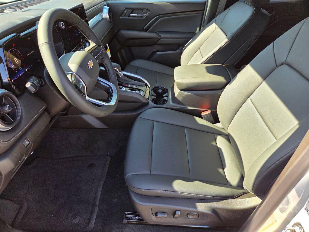 new 2025 Chevrolet Colorado car, priced at $43,855