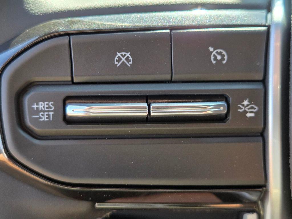 new 2025 Chevrolet Colorado car, priced at $43,855