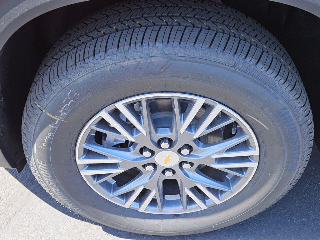 new 2025 Chevrolet Traverse car, priced at $43,390