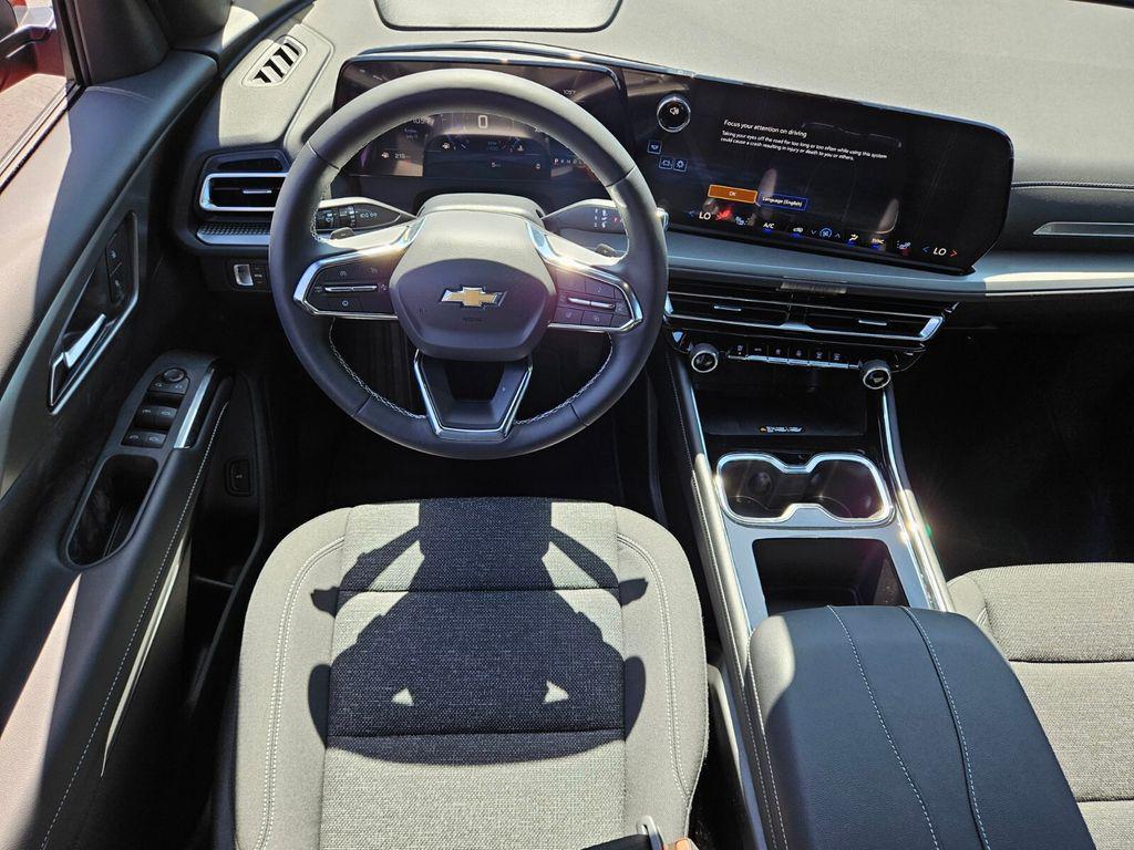 new 2025 Chevrolet Traverse car, priced at $43,390