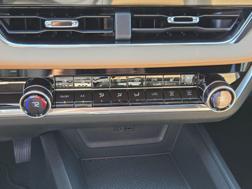 new 2026 Chevrolet Equinox car, priced at $38,880