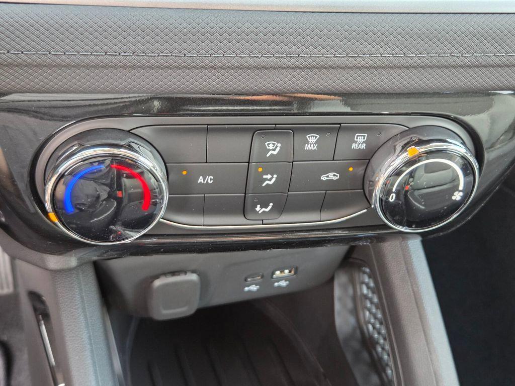 new 2026 Chevrolet TrailBlazer car, priced at $25,093