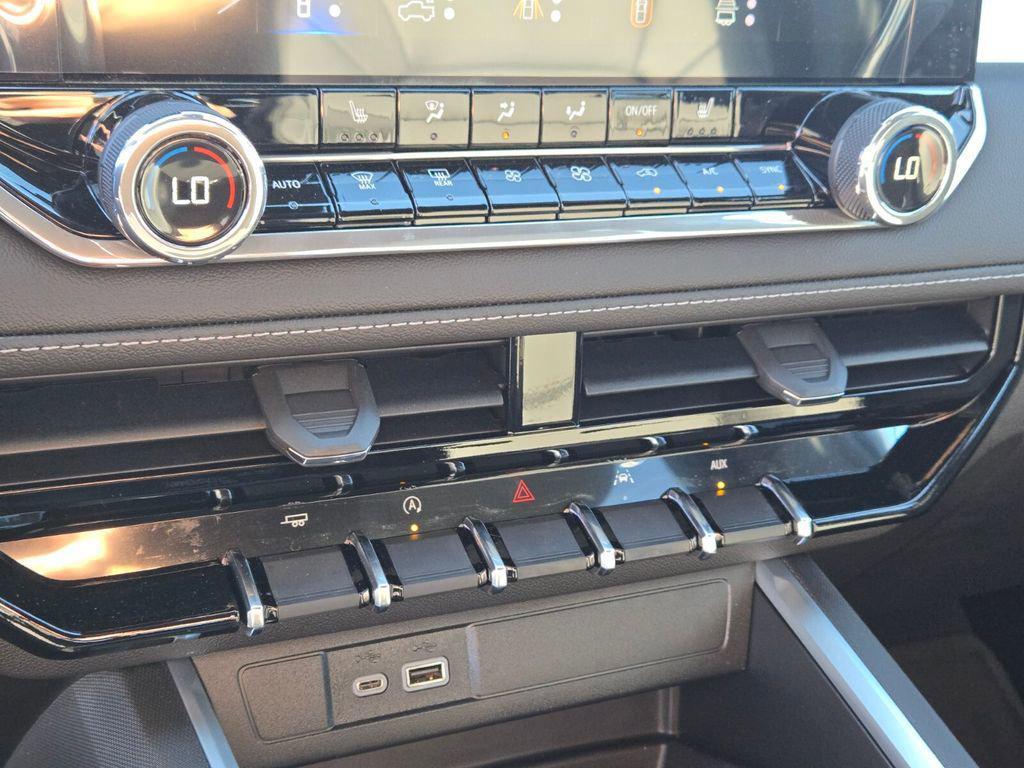 new 2026 Chevrolet Colorado car, priced at $42,060