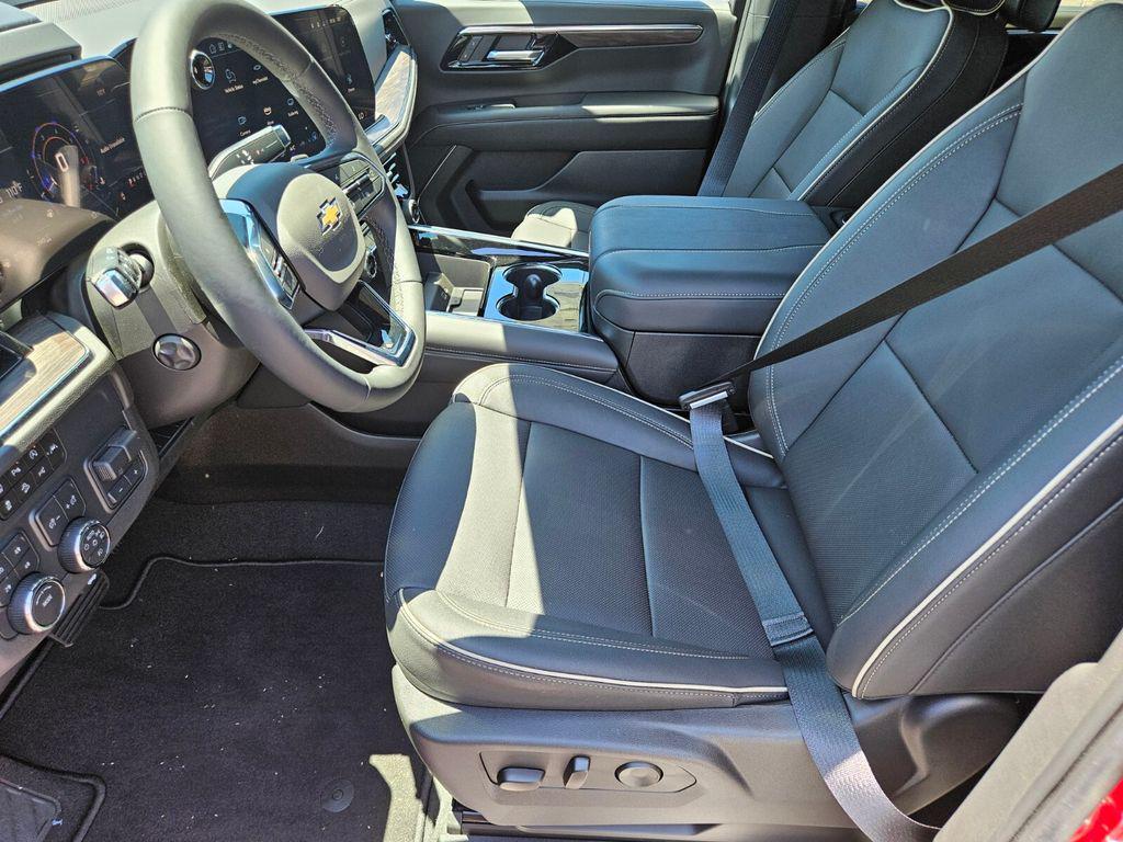 new 2025 Chevrolet Suburban car, priced at $89,695