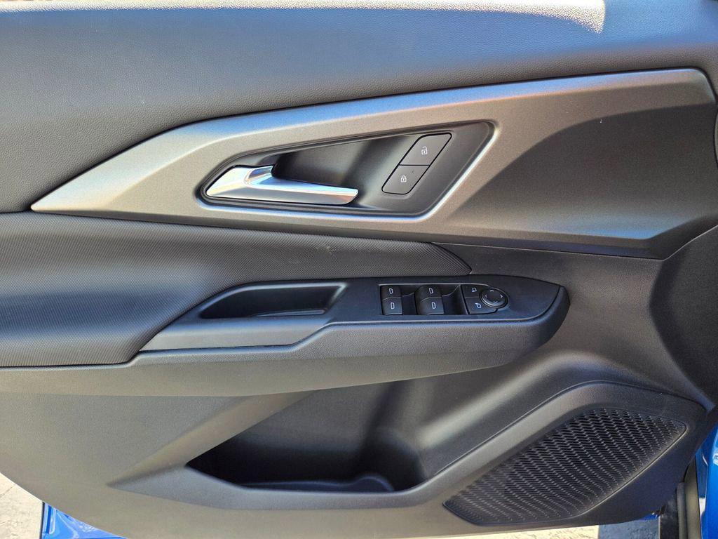 new 2026 Chevrolet Equinox EV car, priced at $31,684