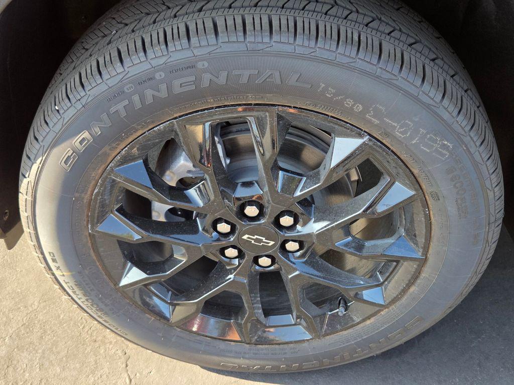 new 2026 Chevrolet Traverse car, priced at $46,795