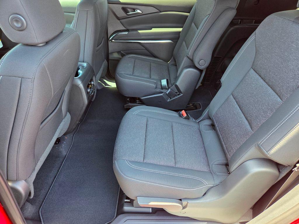 new 2025 Chevrolet Traverse car, priced at $43,340