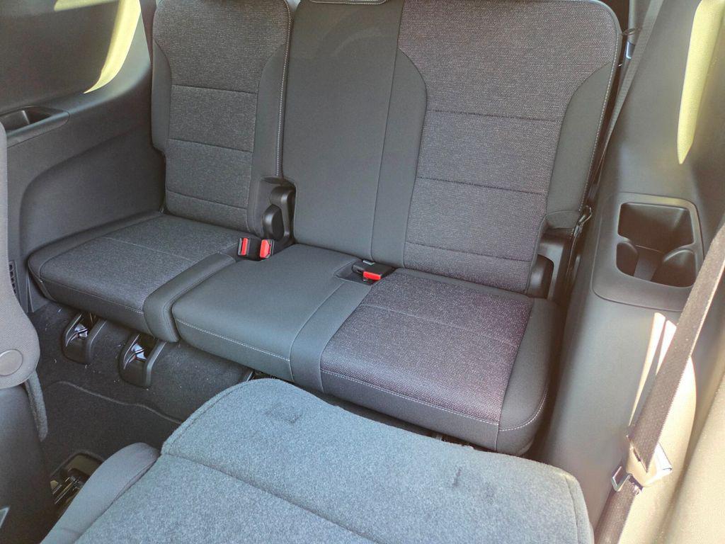 new 2025 Chevrolet Traverse car, priced at $43,340