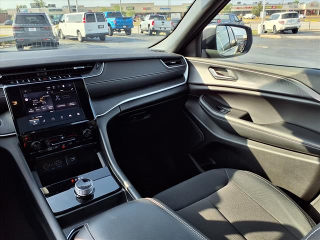 used 2024 Jeep Grand Cherokee car, priced at $34,881