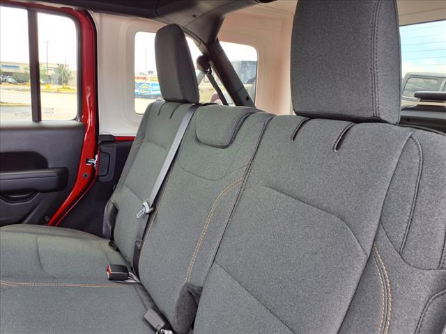 new 2025 Jeep Wrangler car, priced at $45,697
