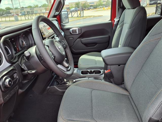 new 2025 Jeep Wrangler car, priced at $45,697