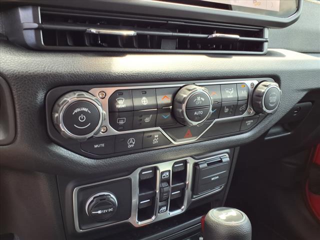 new 2025 Jeep Wrangler car, priced at $45,697