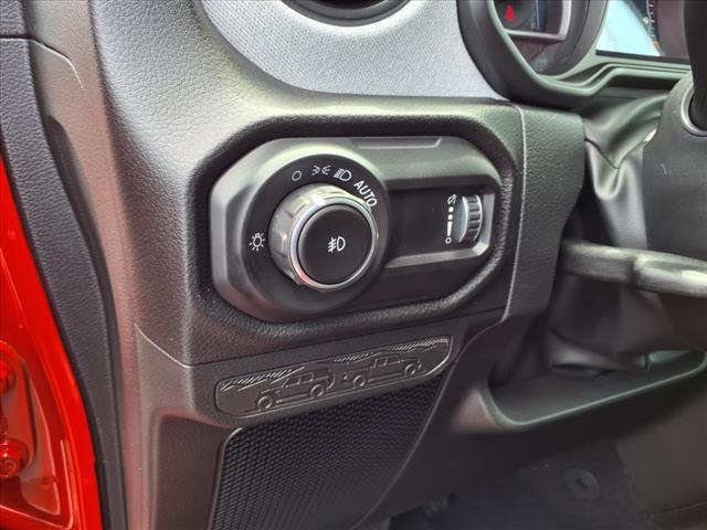 new 2025 Jeep Wrangler car, priced at $45,697
