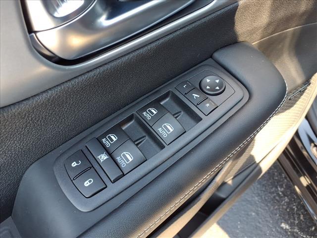 new 2026 Chrysler Pacifica car, priced at $51,426