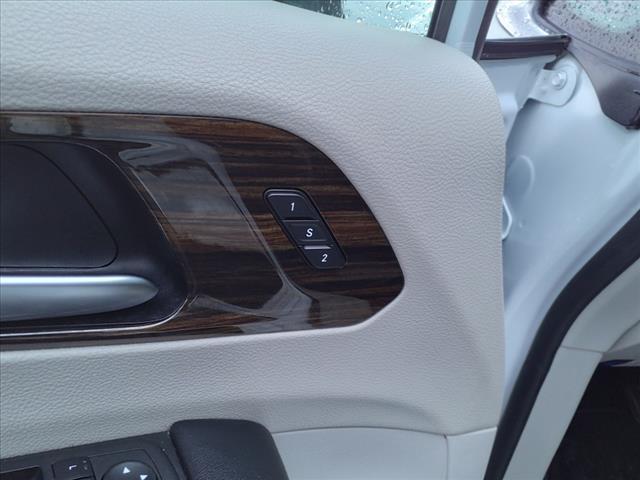 used 2023 Chrysler Pacifica car, priced at $28,281