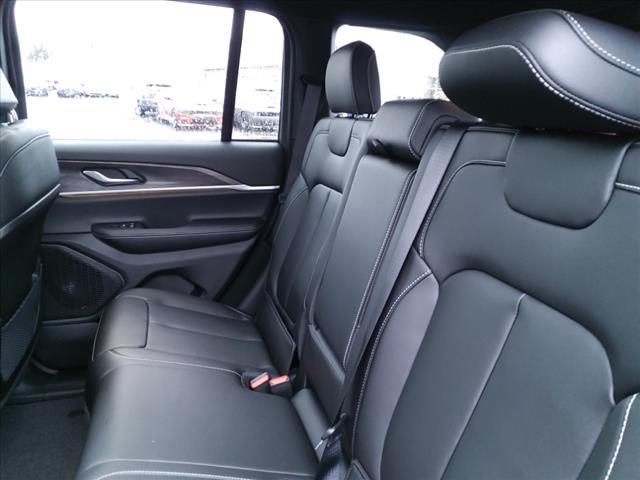 new 2025 Jeep Grand Cherokee car, priced at $45,879