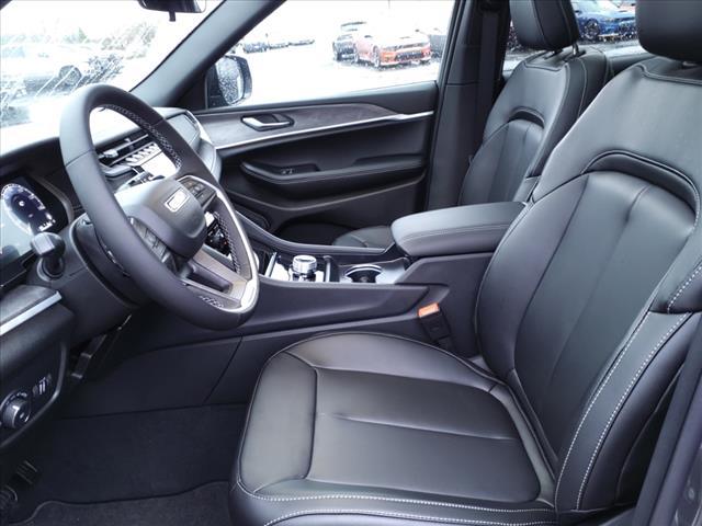 new 2025 Jeep Grand Cherokee car, priced at $45,879