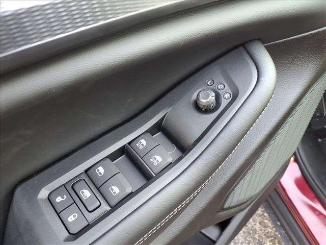 new 2025 Jeep Grand Cherokee car, priced at $35,778