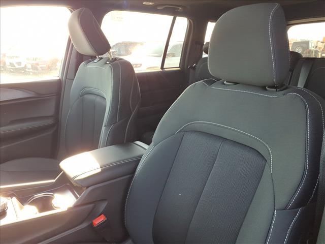 new 2025 Jeep Grand Cherokee car, priced at $35,778