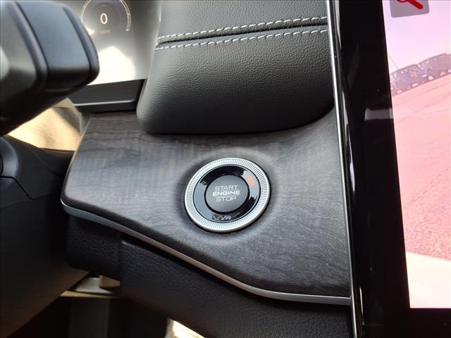 new 2025 Jeep Grand Cherokee car, priced at $46,926