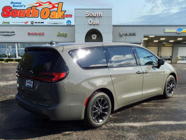 new 2024 Chrysler Pacifica Hybrid car, priced at $55,740