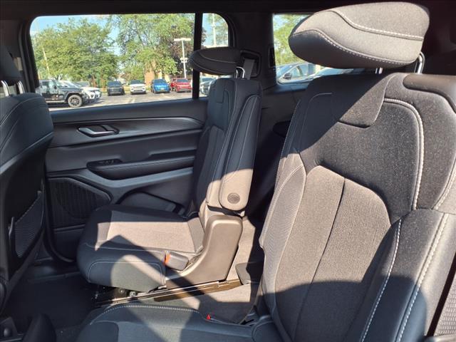 new 2025 Jeep Grand Cherokee L car, priced at $38,526