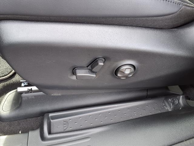 new 2025 Chrysler Pacifica car, priced at $37,750