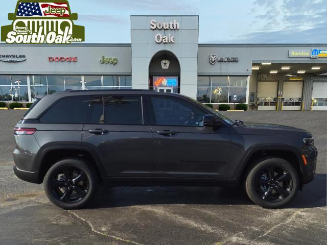 new 2025 Jeep Grand Cherokee car, priced at $41,912