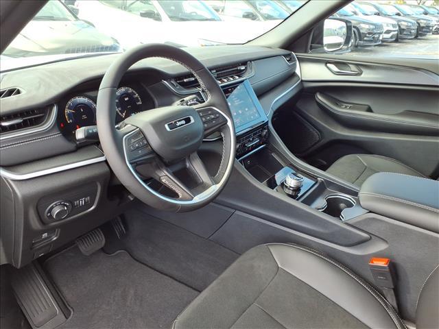 new 2025 Jeep Grand Cherokee car, priced at $42,417