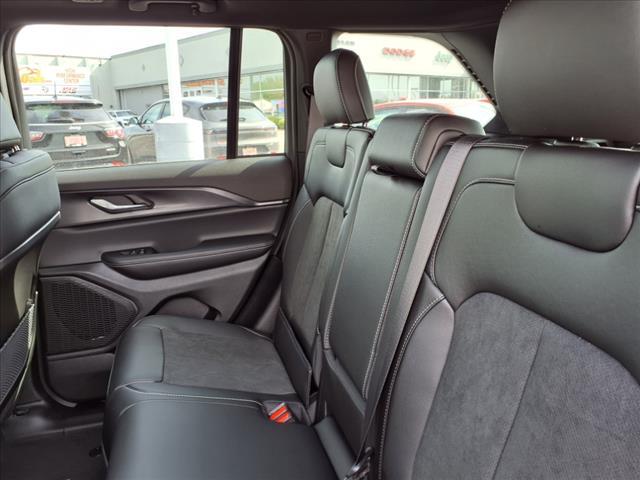 new 2025 Jeep Grand Cherokee car, priced at $44,433