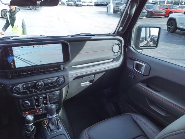 new 2025 Jeep Wrangler car, priced at $58,051
