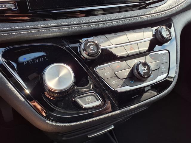 new 2025 Chrysler Pacifica car, priced at $37,334