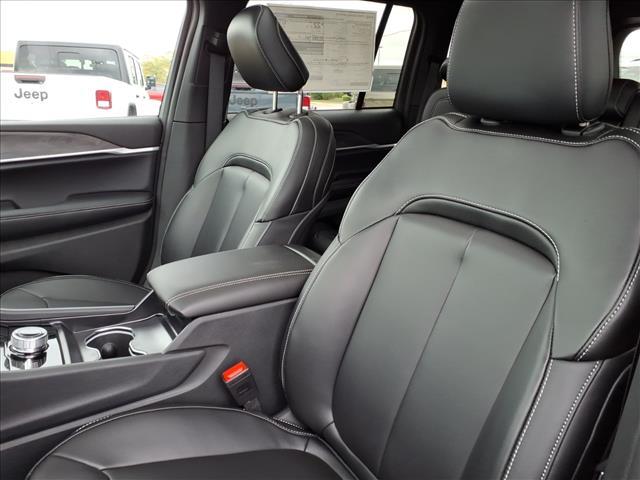 new 2025 Jeep Grand Cherokee car, priced at $47,462