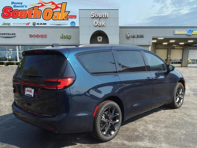 new 2024 Chrysler Pacifica car, priced at $40,900