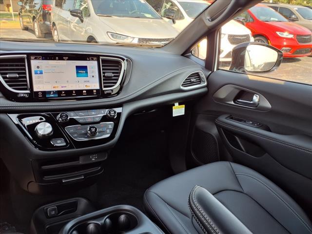 new 2026 Chrysler Pacifica car, priced at $43,460
